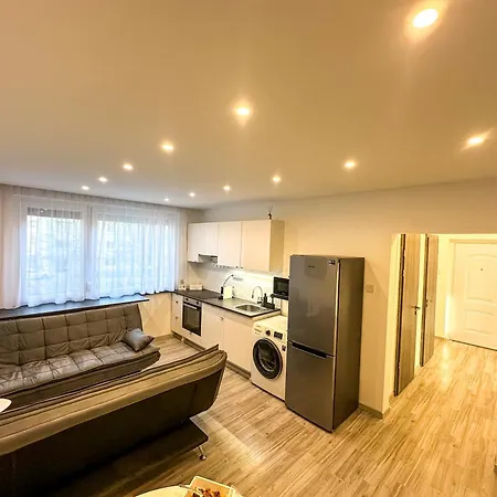 Apartment Palace Apartman,t8, Ac, Klima *